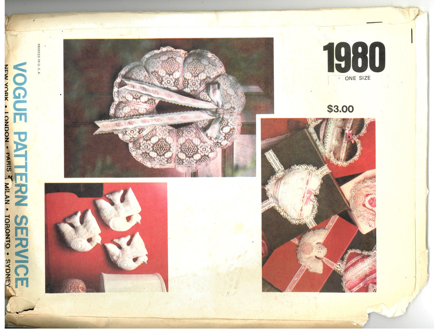 70s Vogue 1980 Christmas Stockings and Decorations. Decor Delicacies ... Angelic Sewing Pattern - UNCUT