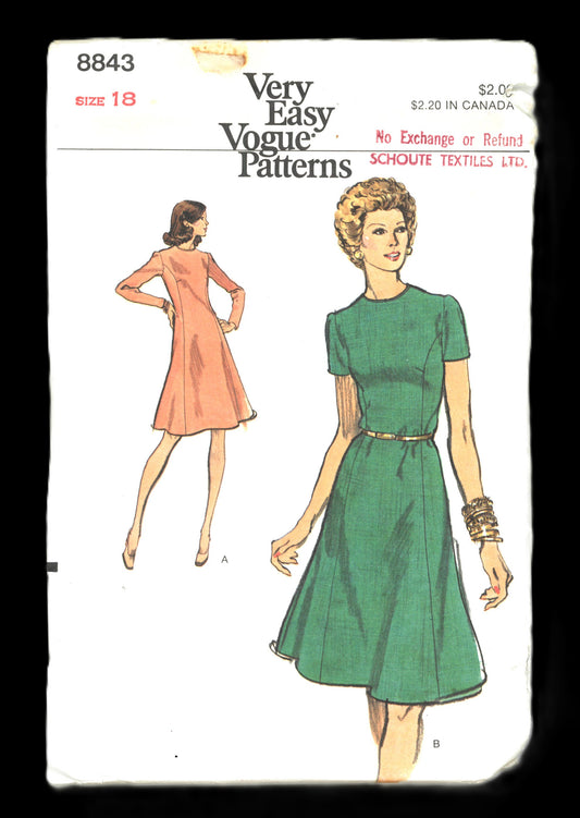 70s Vogue 8843 Misses Dress Sewing Pattern - UNCUT - Size 18