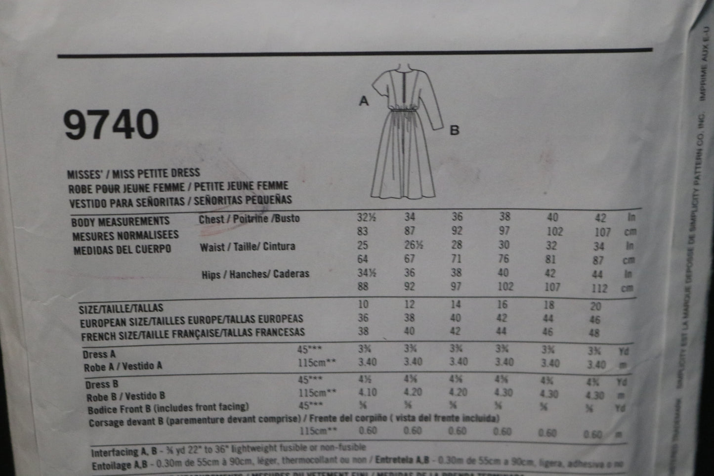 Simplicity 9740 Misses / Miss Petite Dress Sewing Pattern  UNCUT Size 10 - 20
