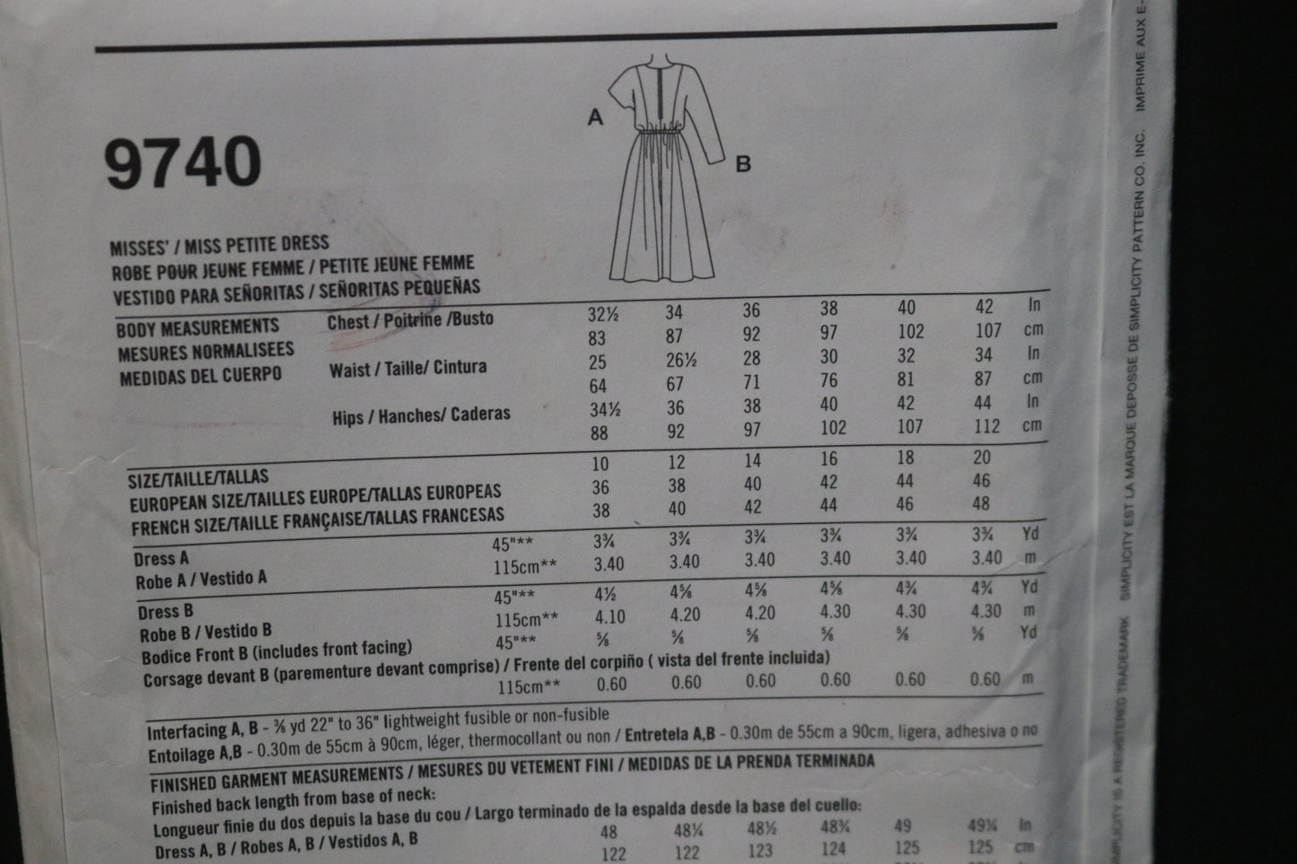 Simplicity 9740 Misses / Miss Petite Dress Sewing Pattern  UNCUT Size 10 - 20