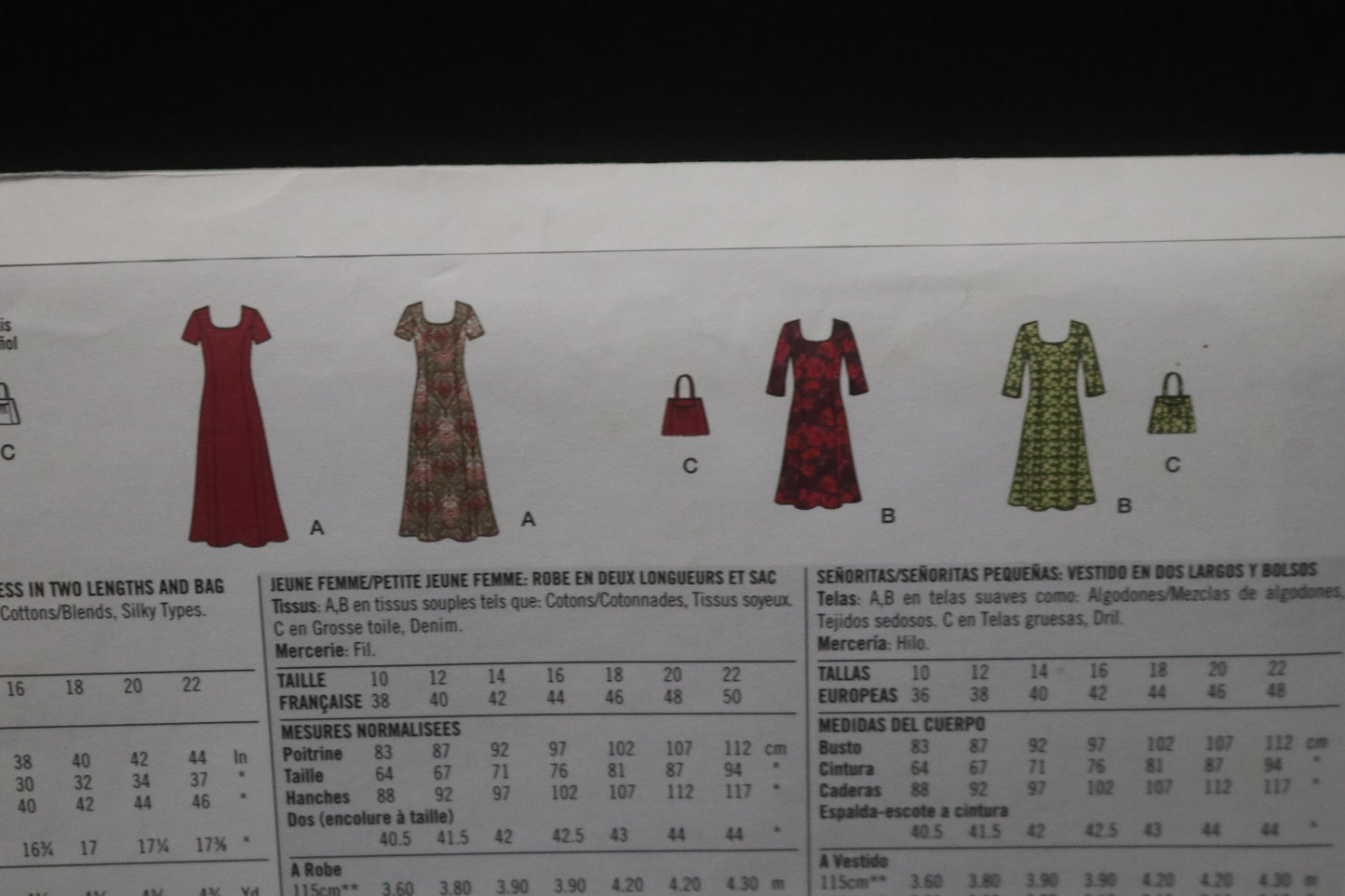 Simplicity 3527 Misses / Miss Petite Pullover Dress in Two Lengths and Bag Sewing Pattern UNCUT Size 10 - 22