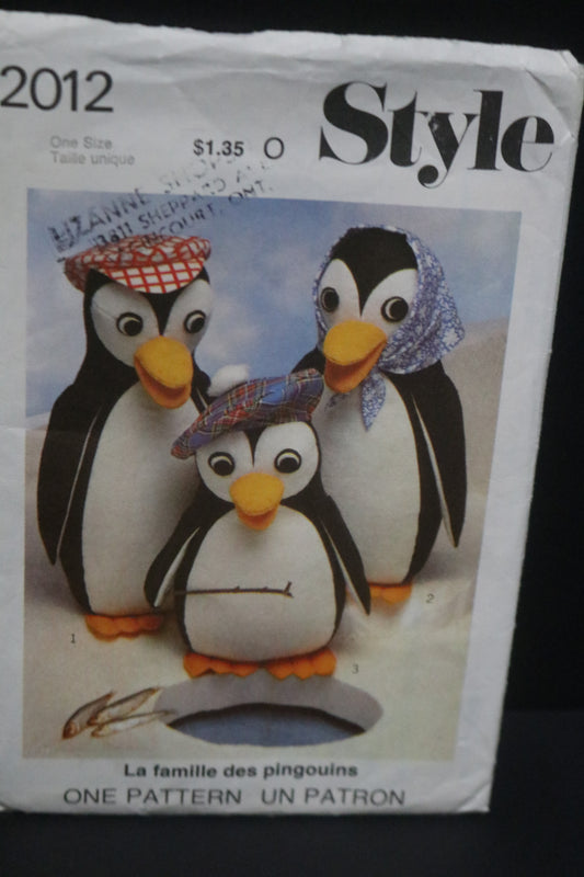 Style 2012 Set of Penguins with Hats Sewing Pattern UNCUT