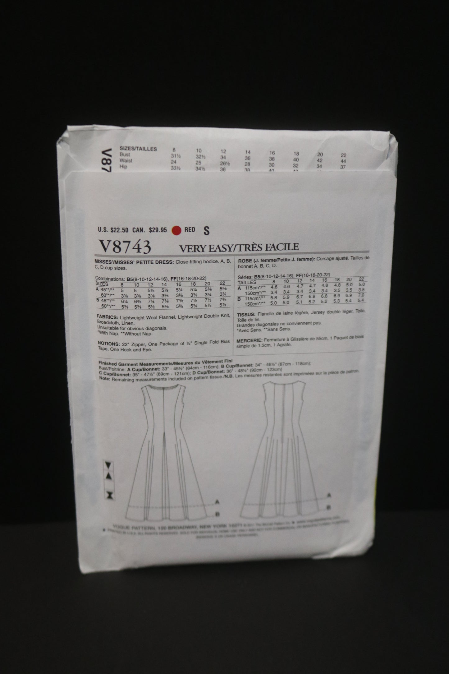 Vogue 8743 Misses / Miss Petite Dress Sewing Pattern - UNCUT - Size 16 18 20 22