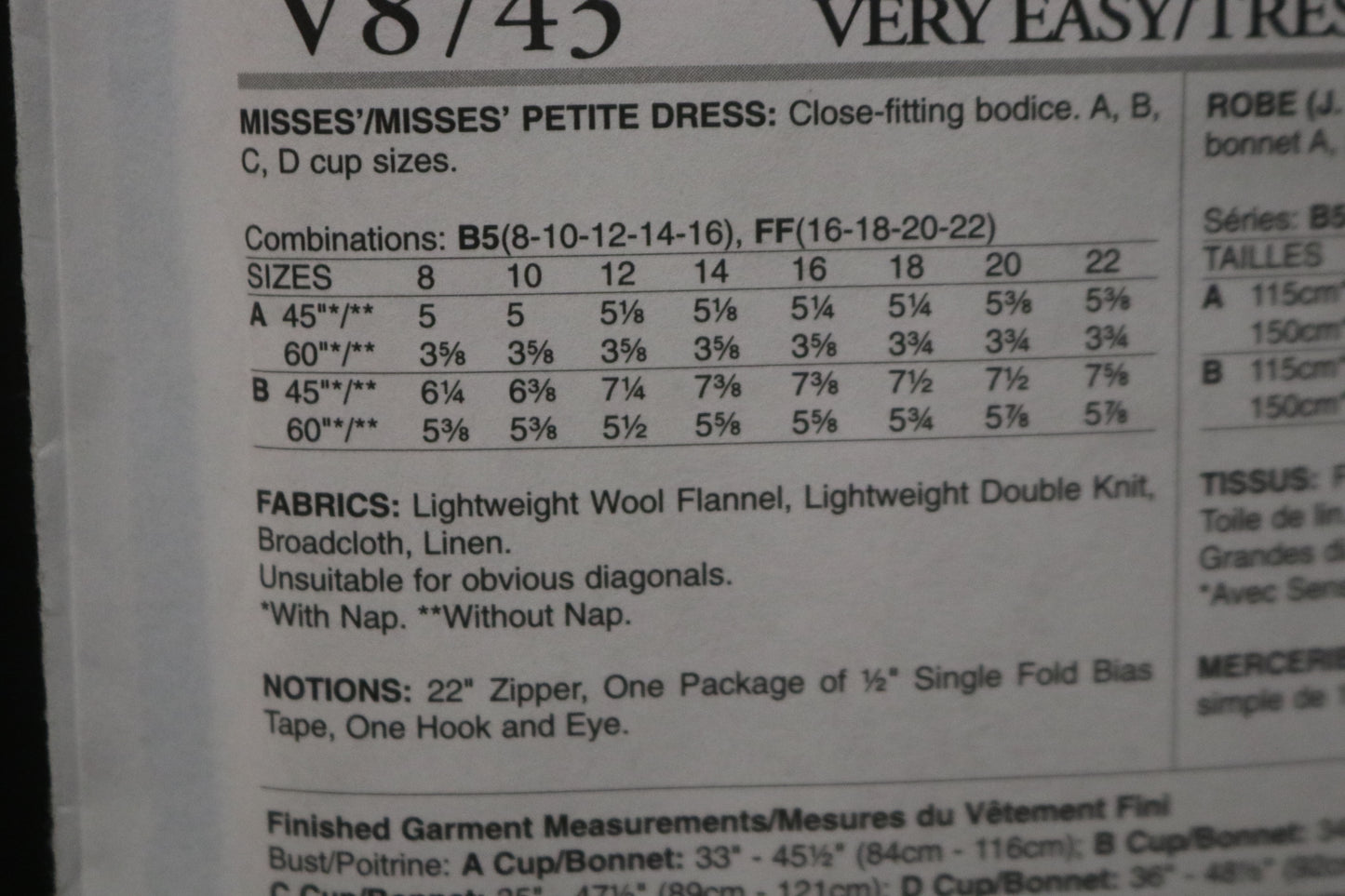 Vogue 8743 Misses / Miss Petite Dress Sewing Pattern - UNCUT - Size 16 18 20 22