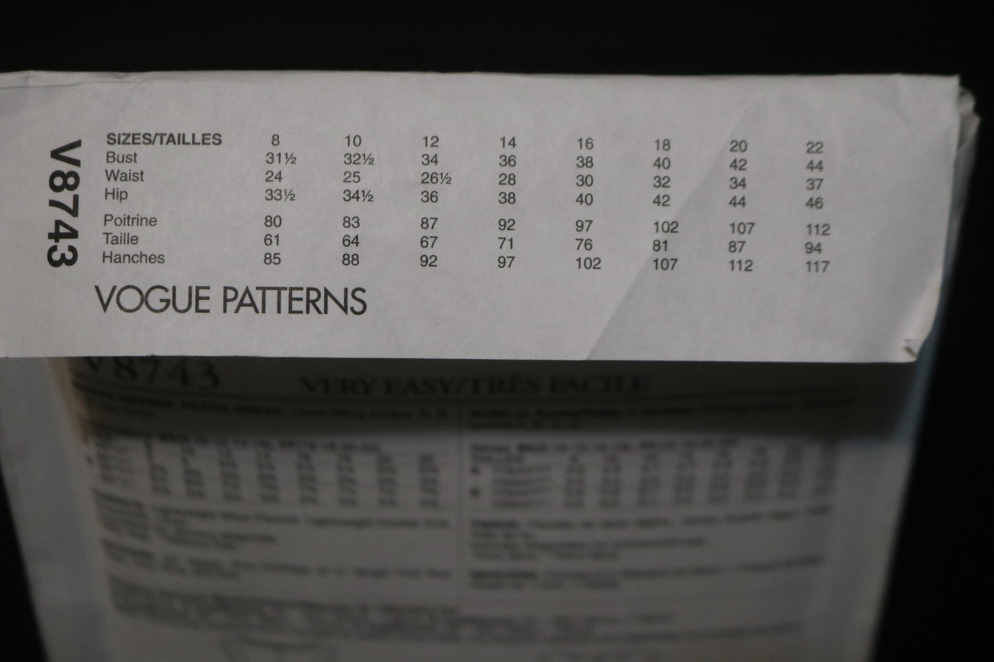 Vogue 8743 Misses / Miss Petite Dress Sewing Pattern - UNCUT - Size 16 18 20 22