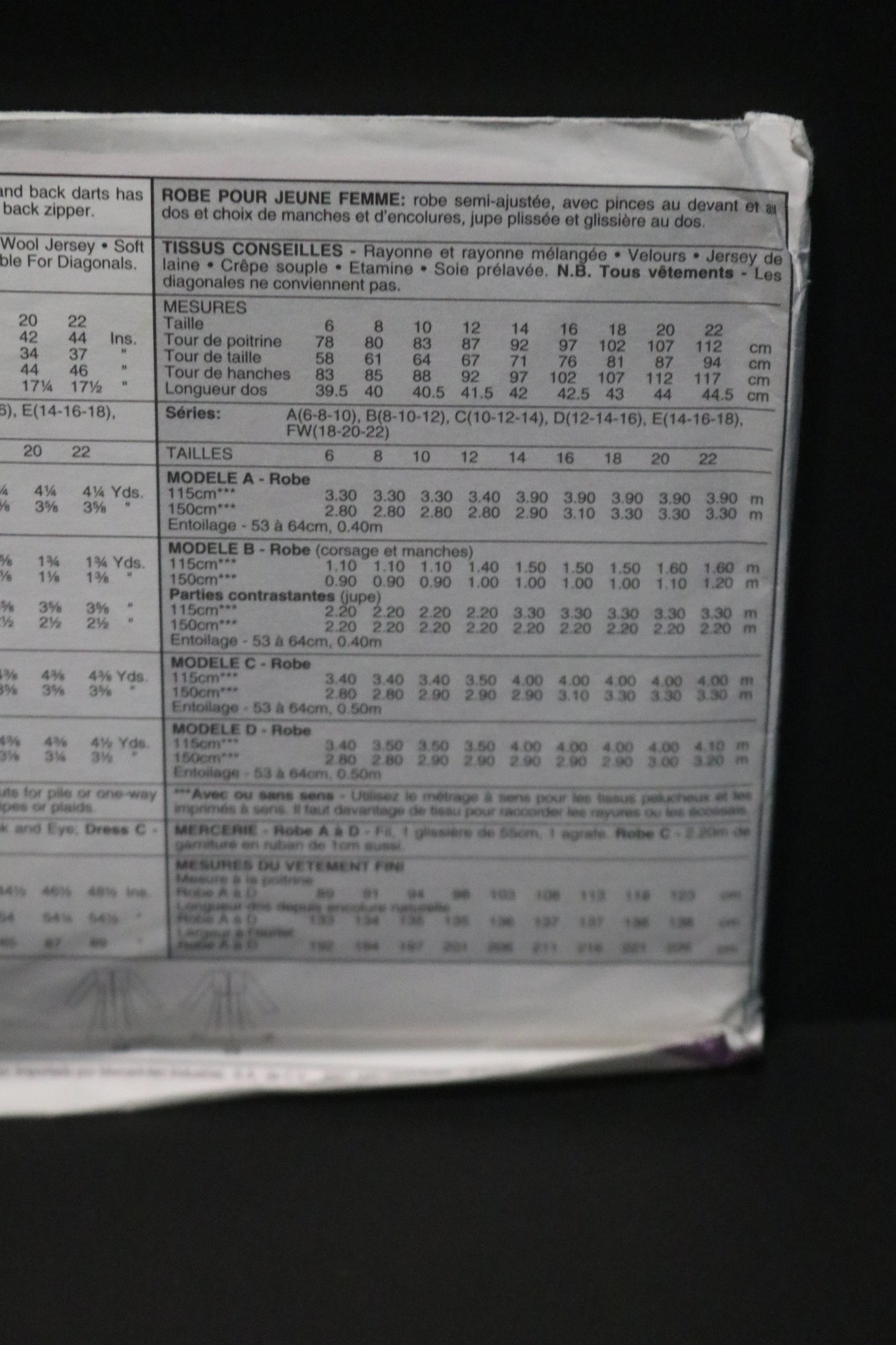 McCalls 9095 Misses Dresses Sewing Pattern - UNCUT - Size  18 20 22