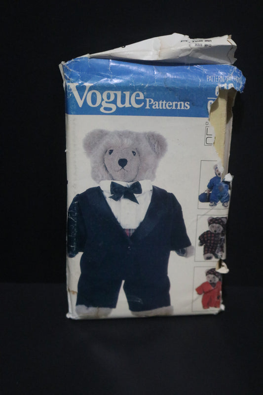 Vogue 610 Linda Carr Vogue Bear Clothes Sewing Pattern UNCUT