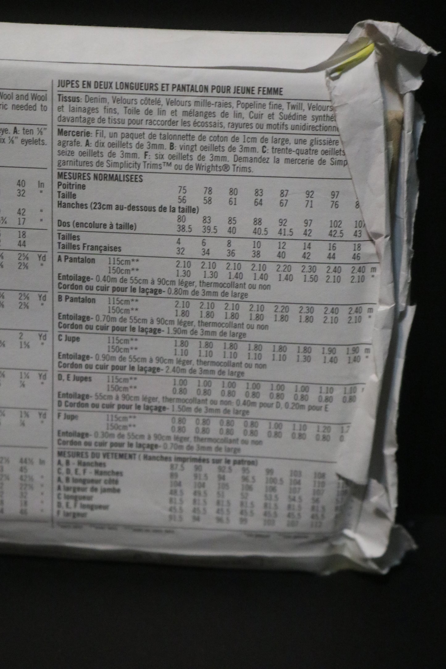 Simplicity 5861 Misses Skirt in Two Lengths and Pants Sewing Pattern - UNCUT - Size 4 6 8 10