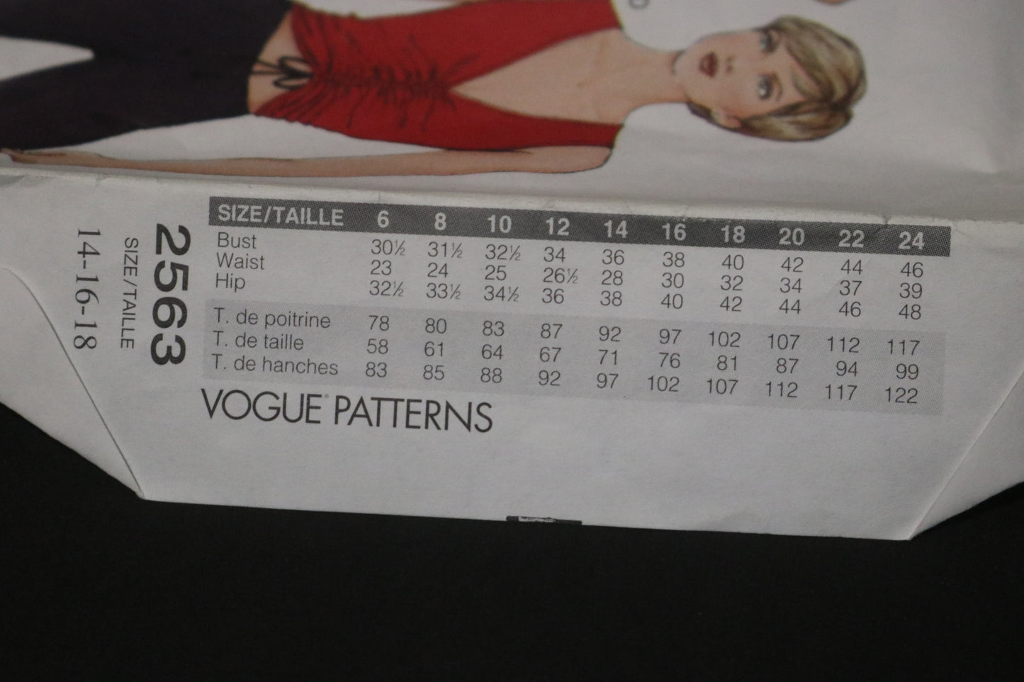 Vogue 2563 Misses Top Sewing Pattern - UNCUT - Size 14 16 18