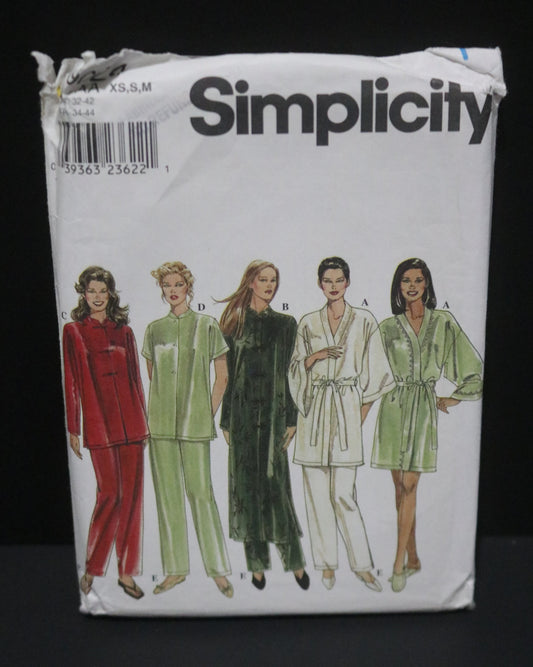 Simplicity 9024  Misses Sleepwear Sewing Pattern - UNCUT - Size Xs S M