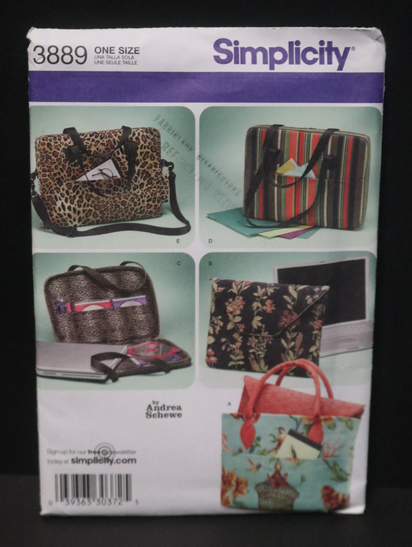 Simplicity 3889 Andrea Schewe Laptop Computer Bags Sewing Pattern - UNCUT