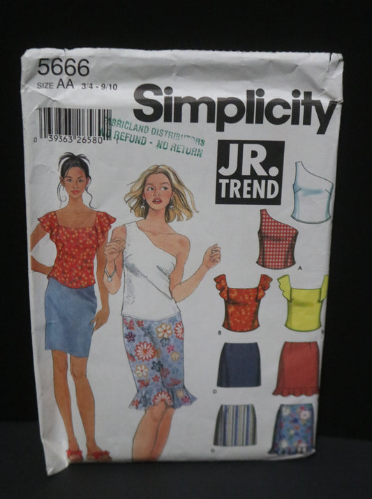 Simplicity 5666 Juniors Skirt in Two LEngths and Tops  Sewing Pattern  UNCUT Size 3/4 - 9/10