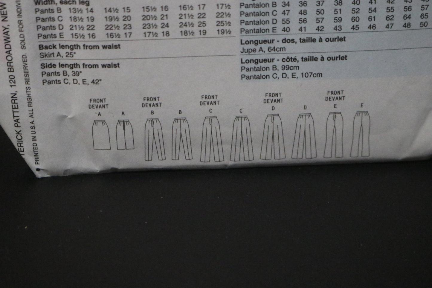 Butterick 5391 Misses / Misses Petite Skirt and Pants Sewing Pattern - UNCUT - Size 8 10 12 14