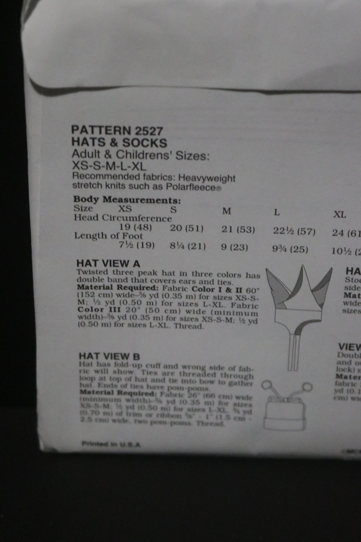 Kwik Sew 2527 Adults and Childrens Hats and Socks Sewing Pattern  - UNCUT - Size XS S M L XL