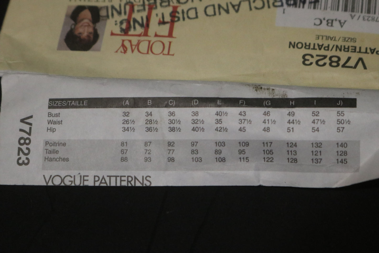 Vogue 7823 Sandra Betzina Misses / Misses Petite Jacket and Dress Sewing Pattern - UNCUT - Size A B C