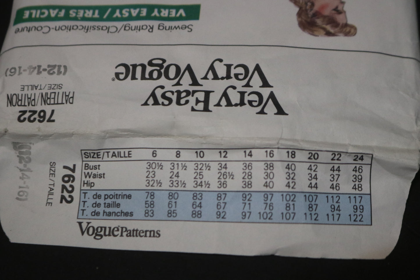 Vogue 7622 Misses / Misses Petite Jacket Skirt and Pants Sewing Pattern - UNCUT - Size 12 14 16