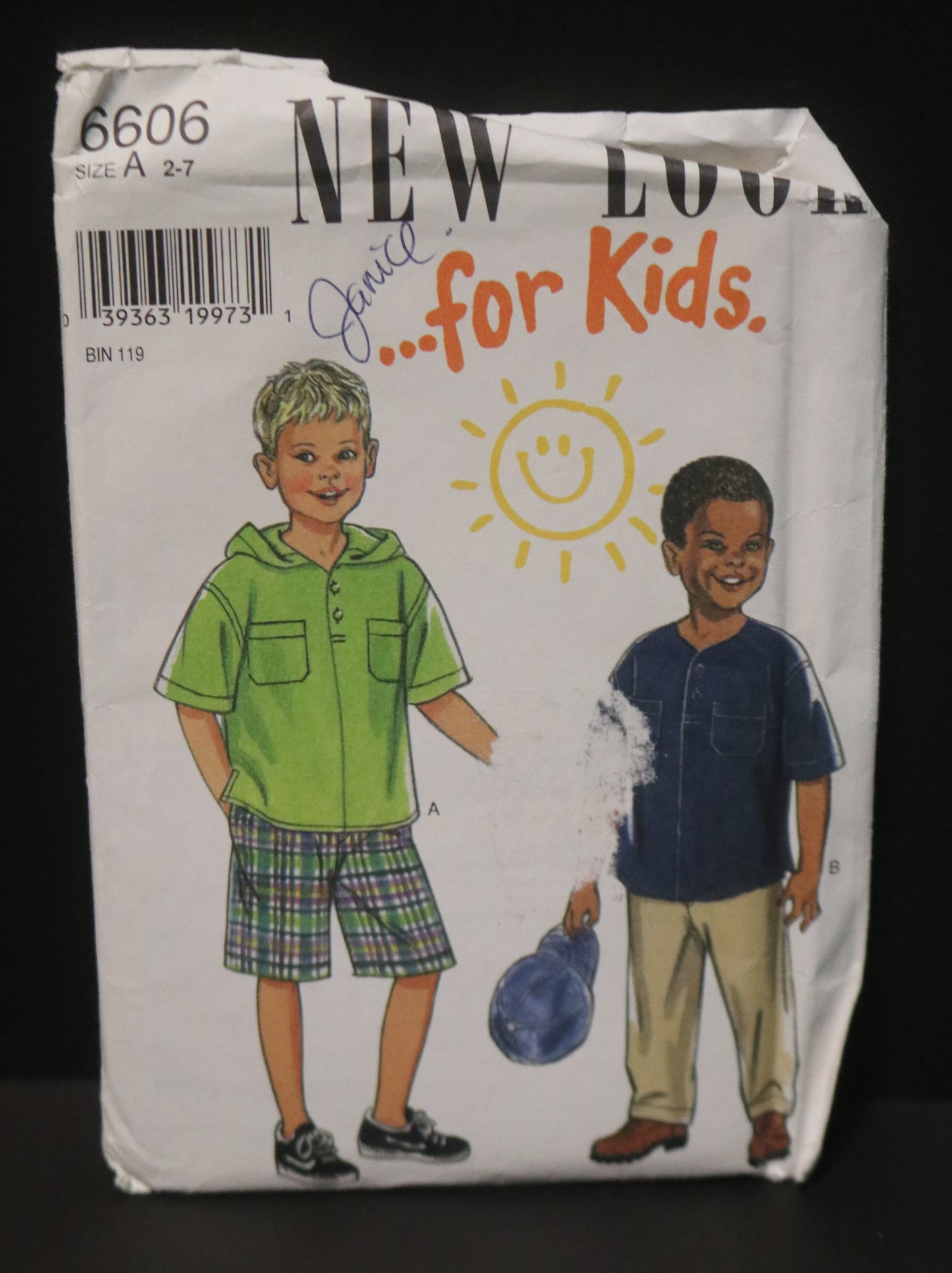 New Look 6606 Boys Top Pants and Shortd Sewing Pattern UNCUT Size 2 - 7