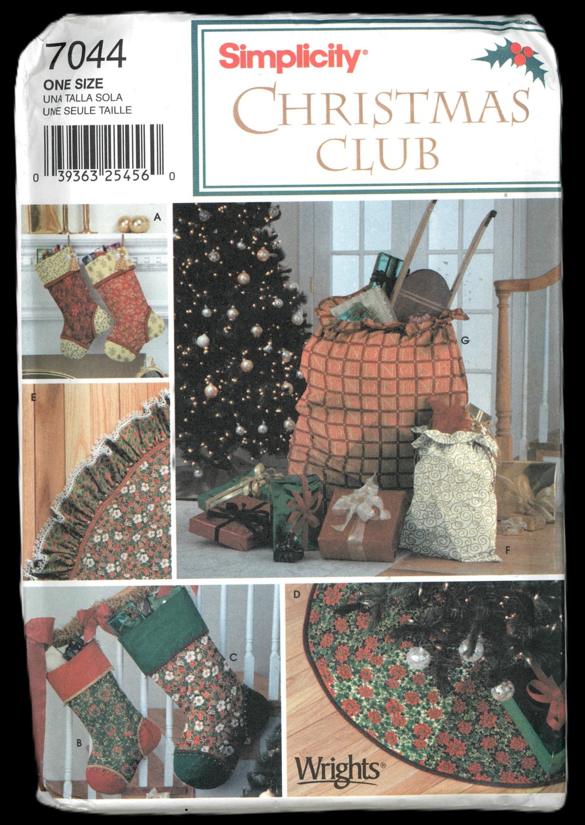 Simplicity 7044 Christmas Decorating Stockings, Tree Skirt and GIft Ba ...