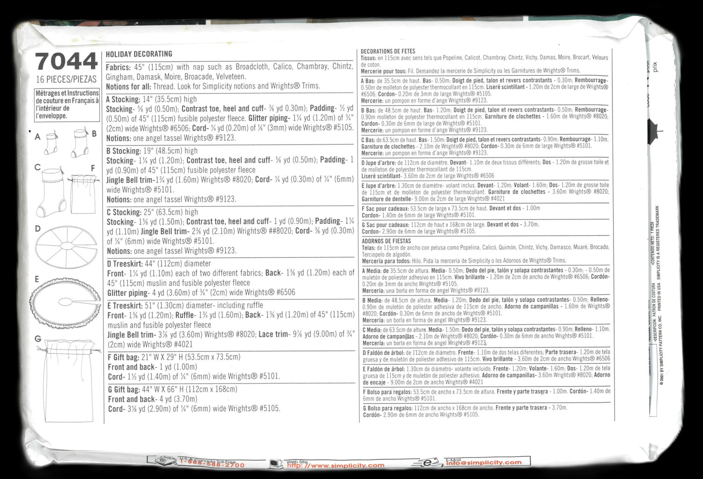 Simplicity 7044 Christmas Decorating  Stockings, Tree Skirt and GIft Bags Sewing Pattern - UNCUT