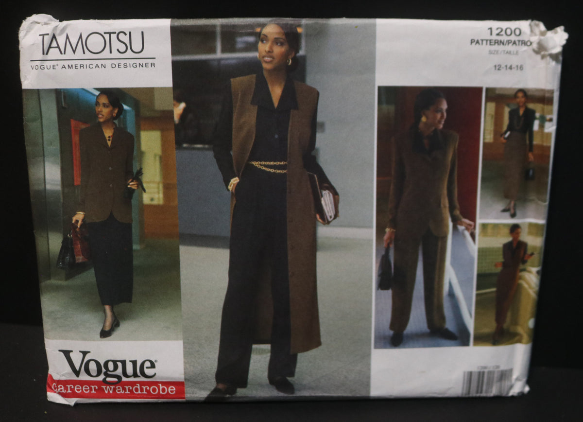 Vogue 1200 TAMOTSU Misses / misses Petite jacket Top Jumper  Skirt and Pants Sewing Pattern - UNCUT - Size 12 14 16